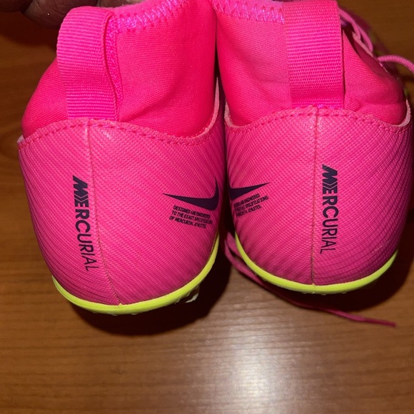 Cleats - Picture 3 of 5